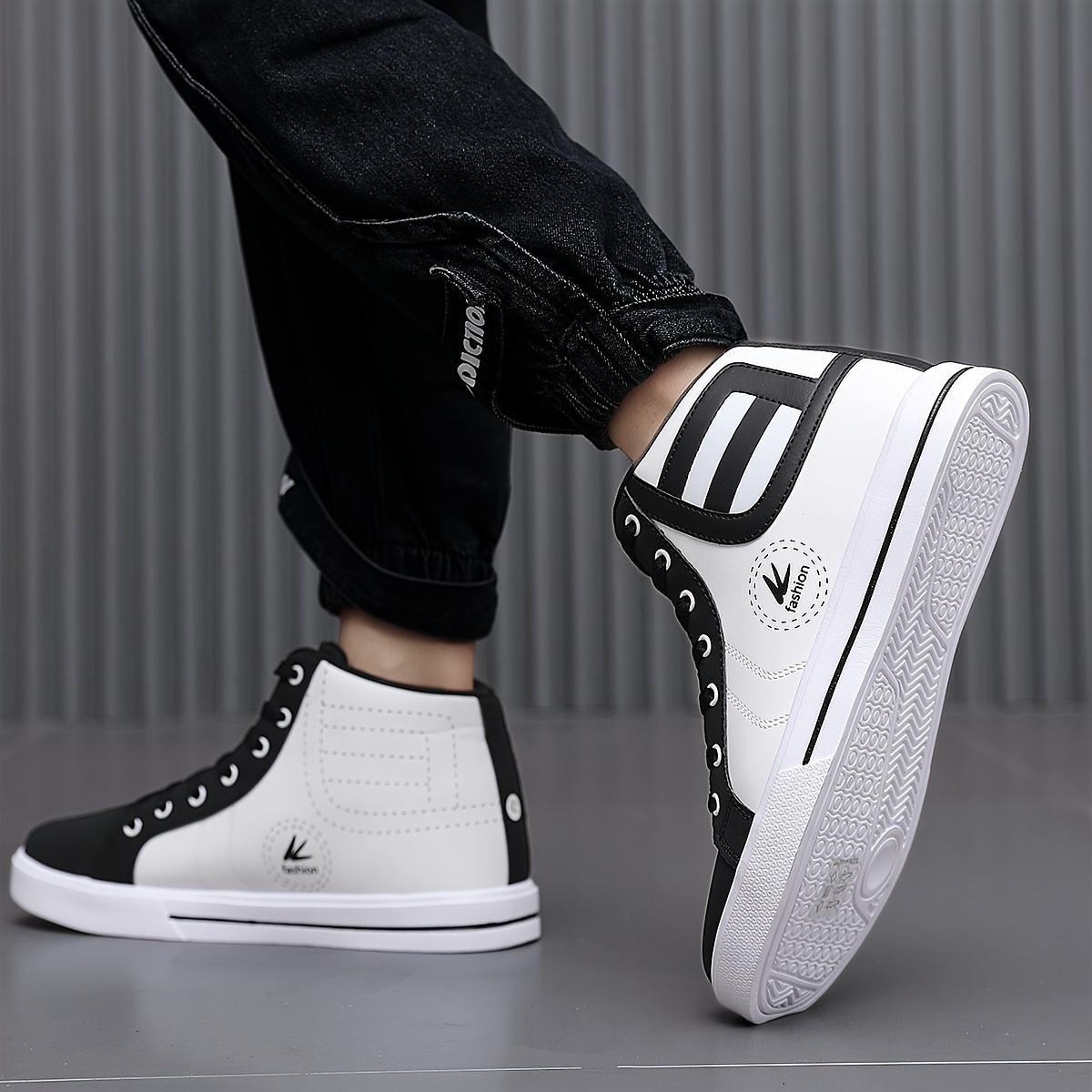 mens white skateboarding shoes high top flats sneakers for street sports hip hop walking details 2